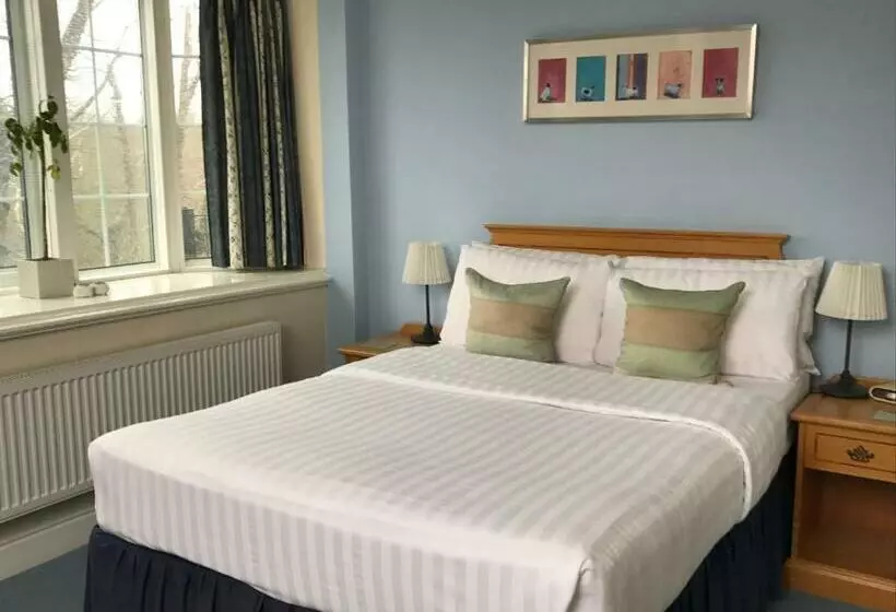 ペンション The Rufus House