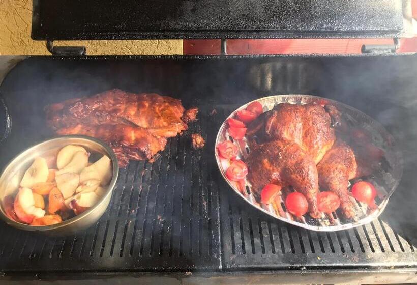 ペンション Viki Vendégház