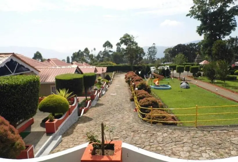 Lomakeskus Holiday Heaven Munnar