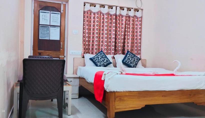 Hotel The Bay Suites