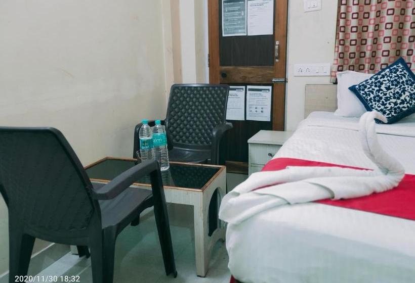 Hotel The Bay Suites