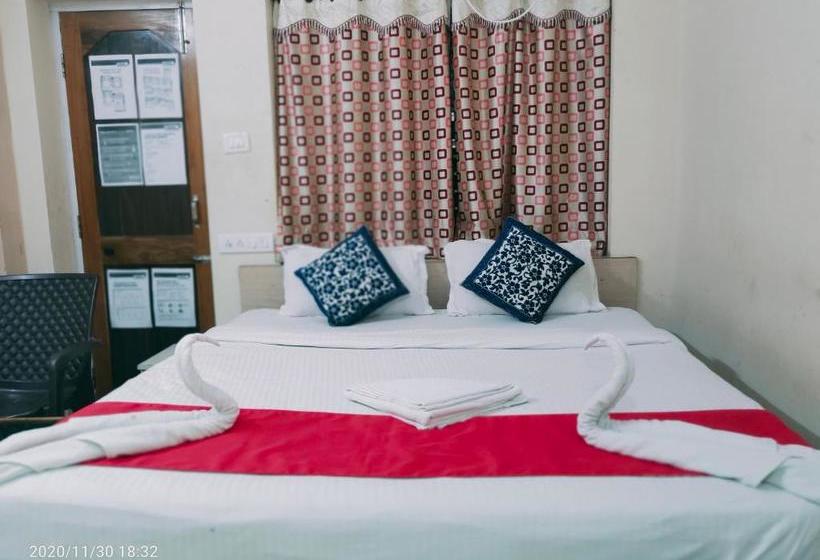 Hotel The Bay Suites