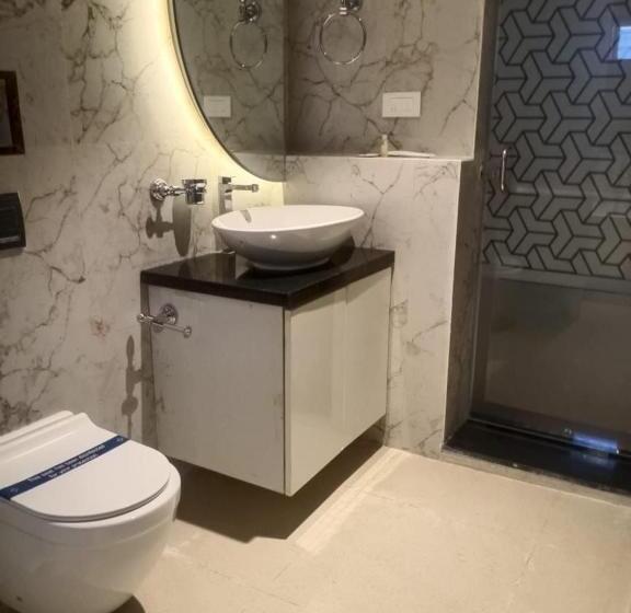 Отель Friday Inn