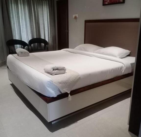 Отель Friday Inn