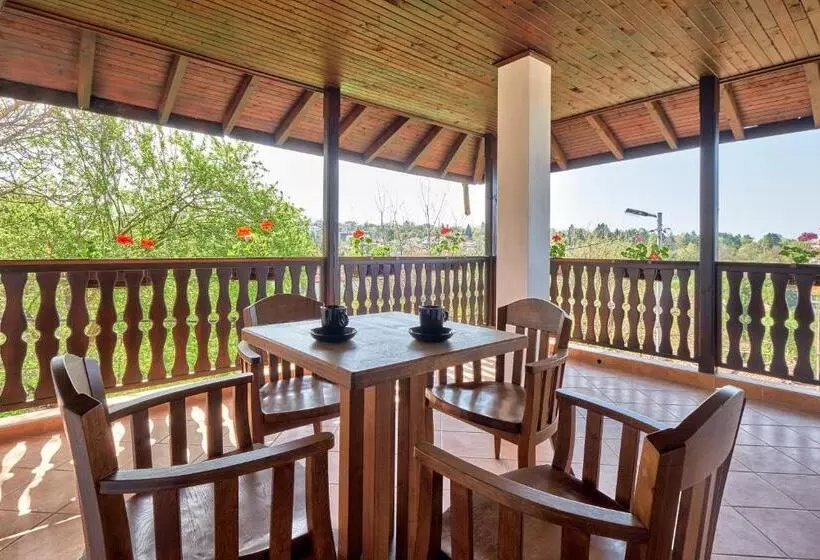 ホテル Villa Arbanashki Han