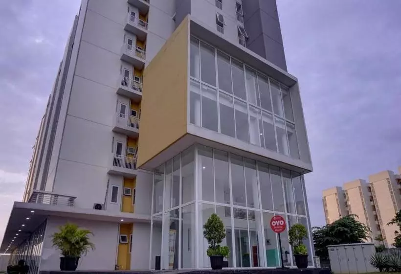 ホテル Oyo 90120 Bolang Room