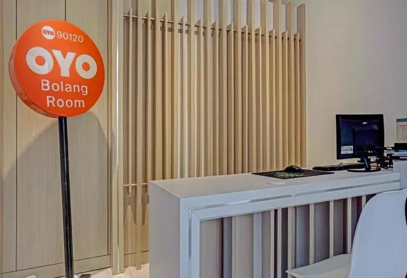 ホテル Oyo 90120 Bolang Room