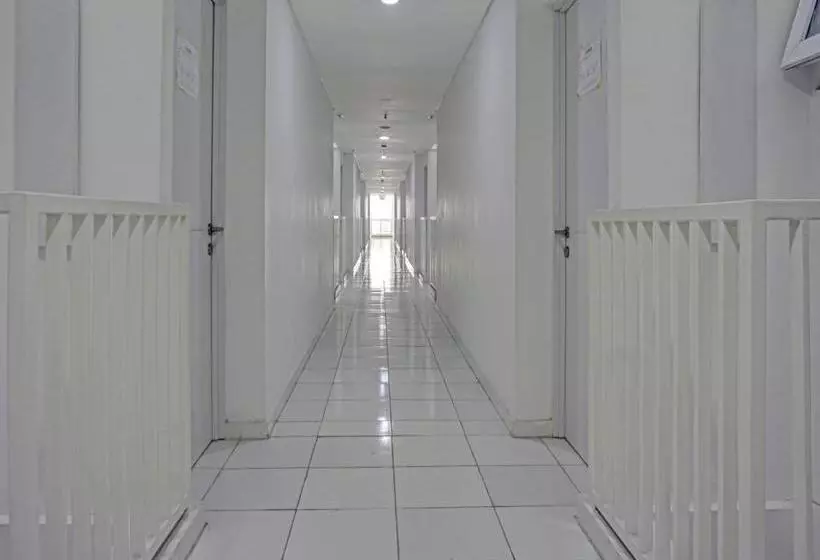 ホテル Oyo 90120 Bolang Room