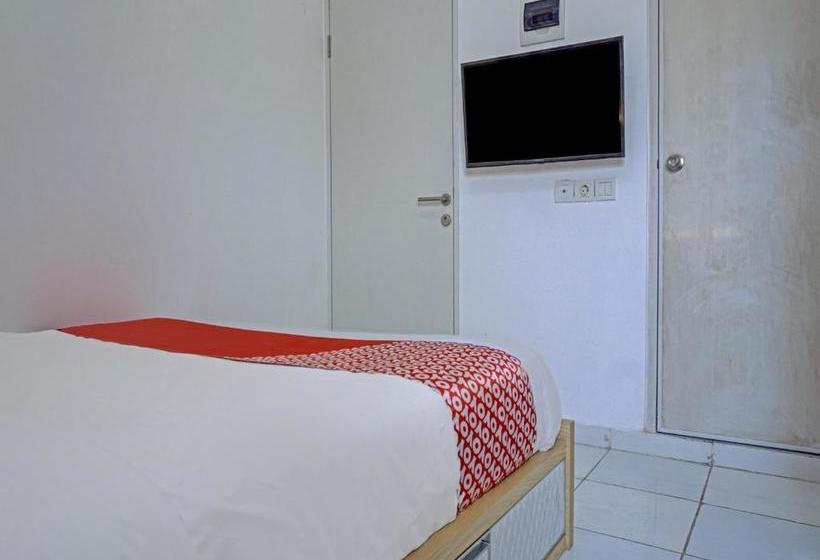 בית מלון כפרי Oyo 90120 Bolang Room