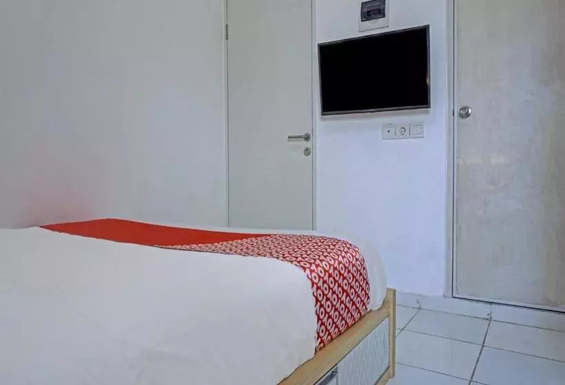 ホテル Oyo 90120 Bolang Room