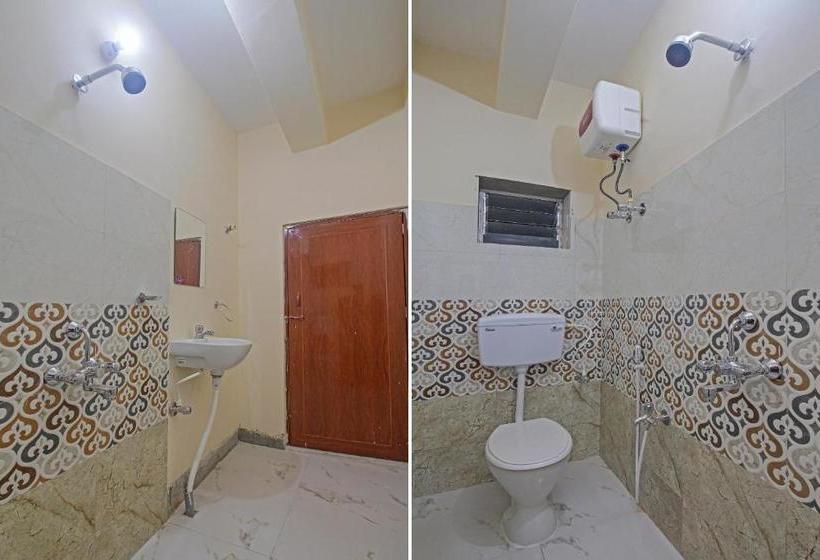 Otel Oyo Flagship 77036 Golden Divine Inn