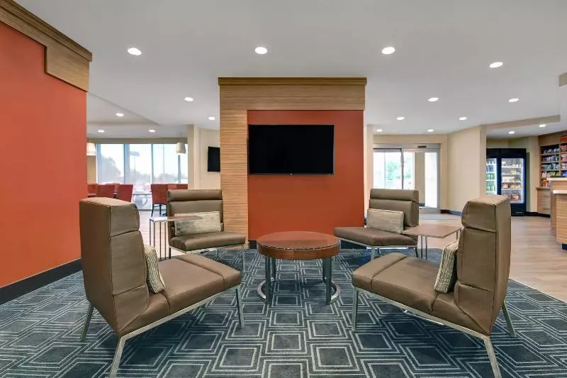 Hotelli Towneplace Suites By Marriott Lima