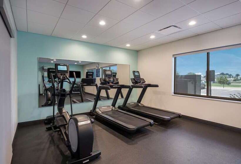 ホテル Tru By Hilton Warsaw