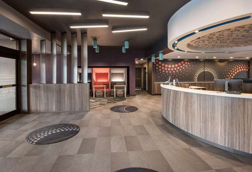 ホテル Tru By Hilton Warsaw