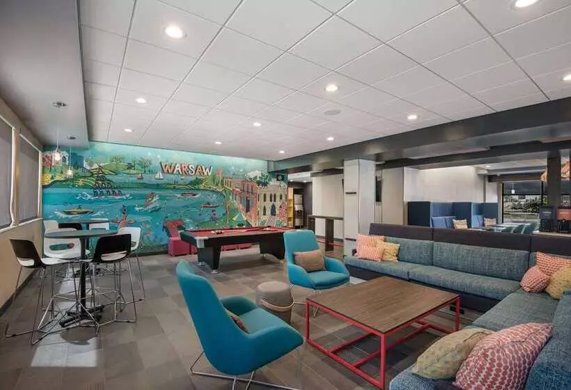 هتل Tru By Hilton Warsaw