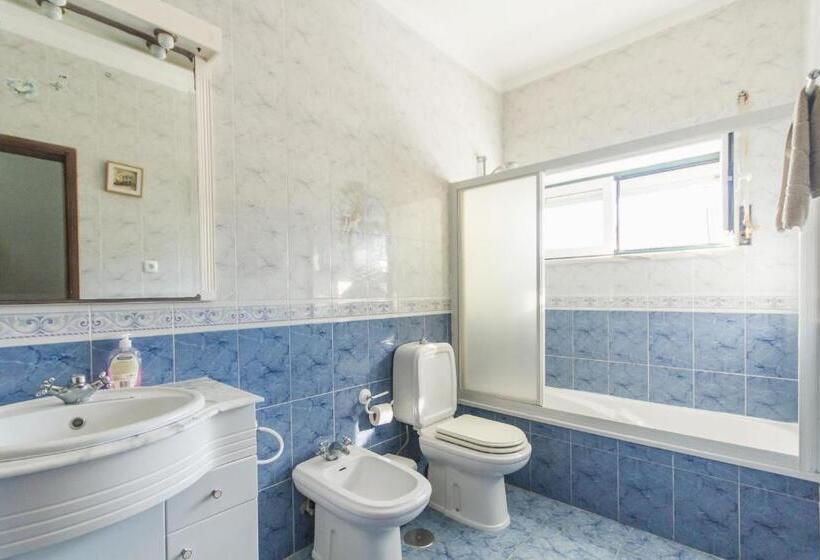 פנסיון Beach Avenue Apartment