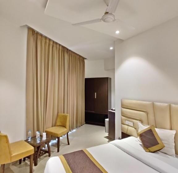 Jr Group Of Hotels 500 Meter From Golden Temple