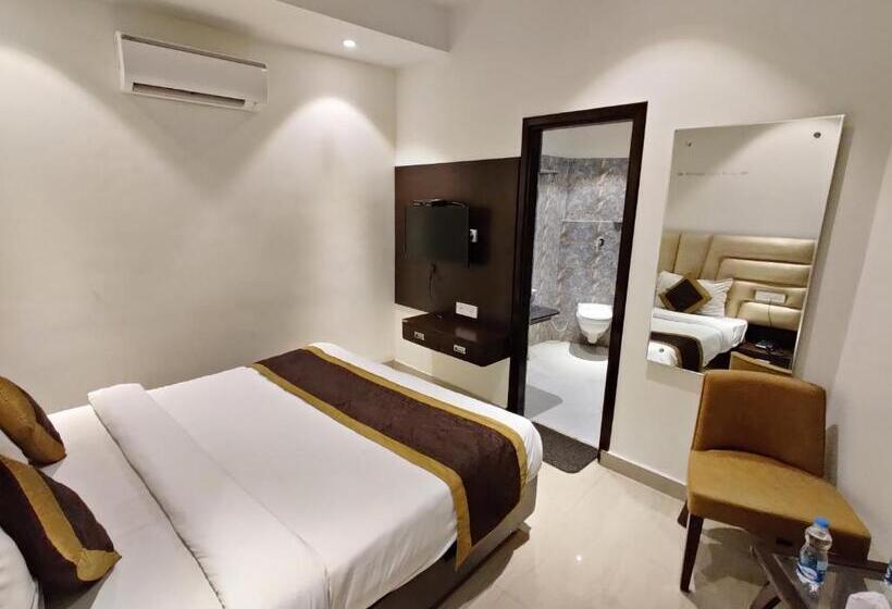 Jr Group Of Hotels 500 Meter From Golden Temple