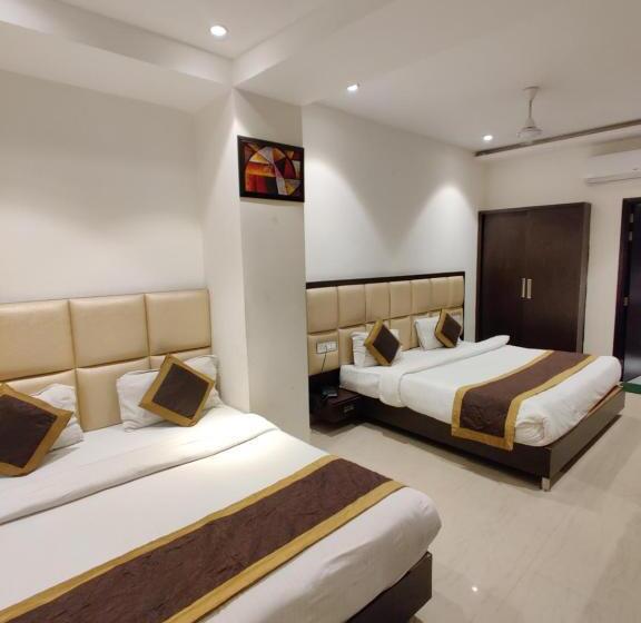 Jr Group Of Hotels 500 Meter From Golden Temple