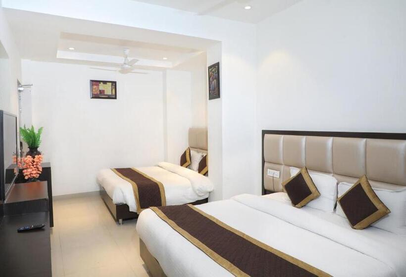 Jr Group Of Hotels 500 Meter From Golden Temple