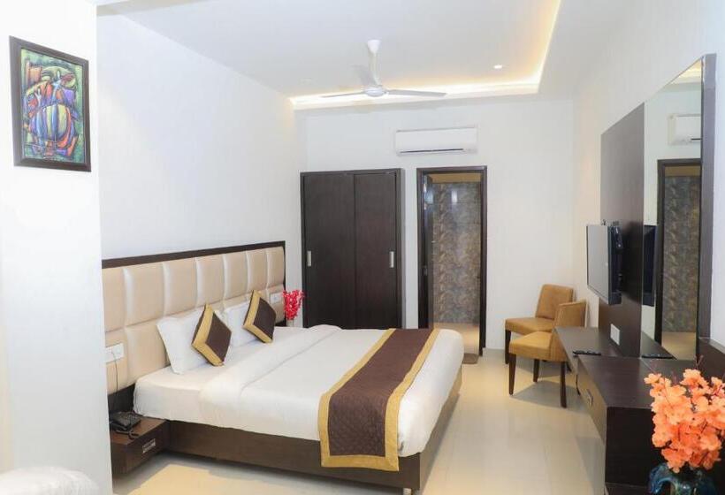 Jr Group Of Hotels 500 Meter From Golden Temple