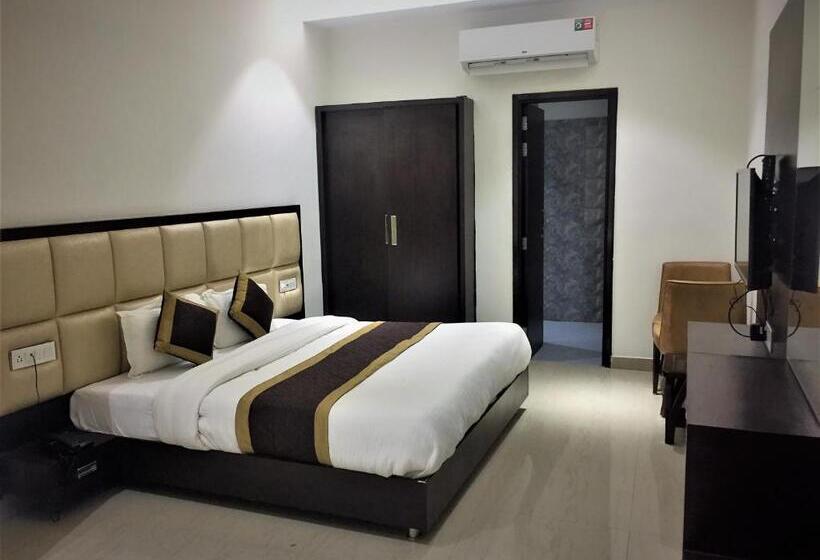 Jr Group Of Hotels 500 Meter From Golden Temple