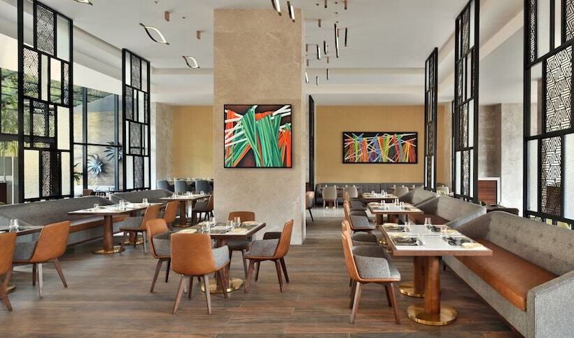 هتل Courtyard By Marriott Nashik