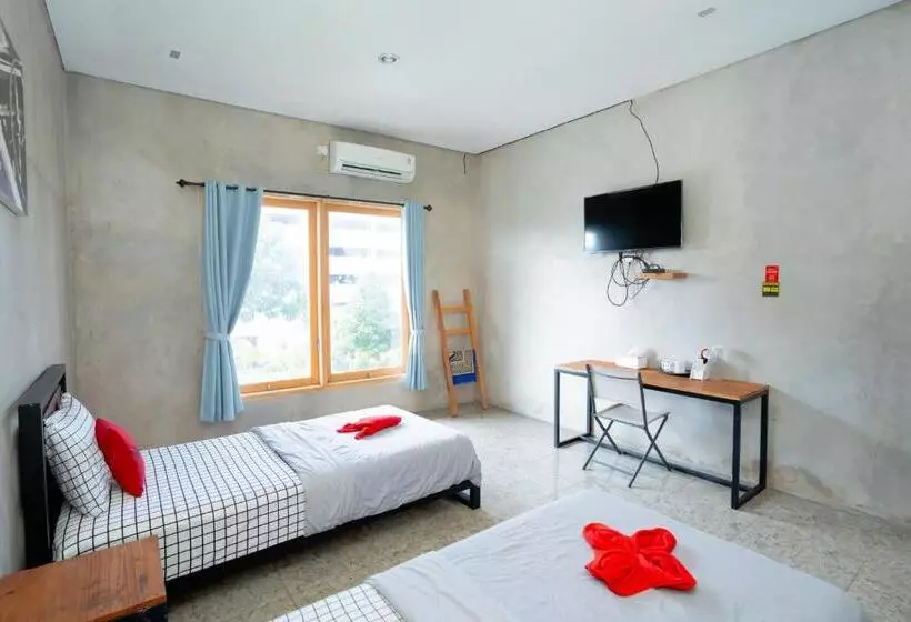 Hotelli Reddoorz Syariah Near Lombok Epicentrum Mall