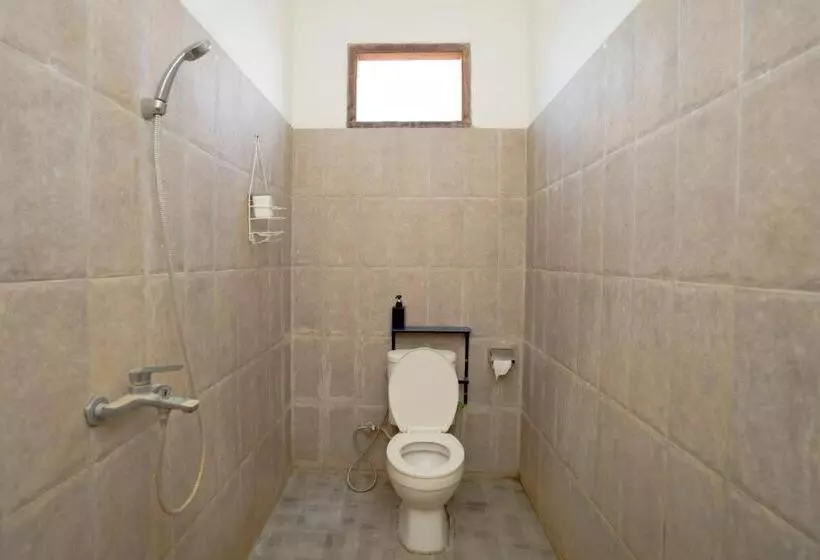 Hotelli Reddoorz Syariah Near Lombok Epicentrum Mall