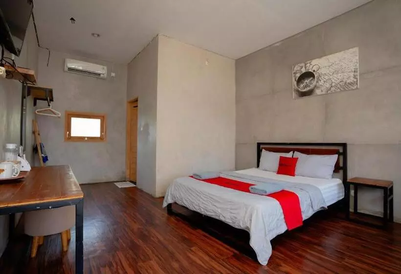 Hotelli Reddoorz Syariah Near Lombok Epicentrum Mall