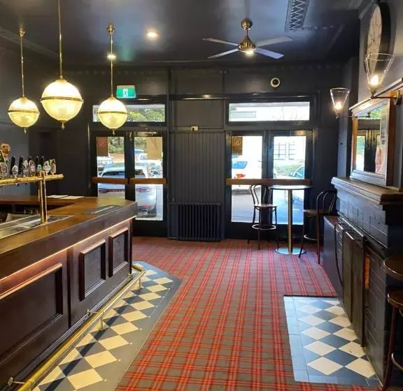 Royal Hotel Oberon