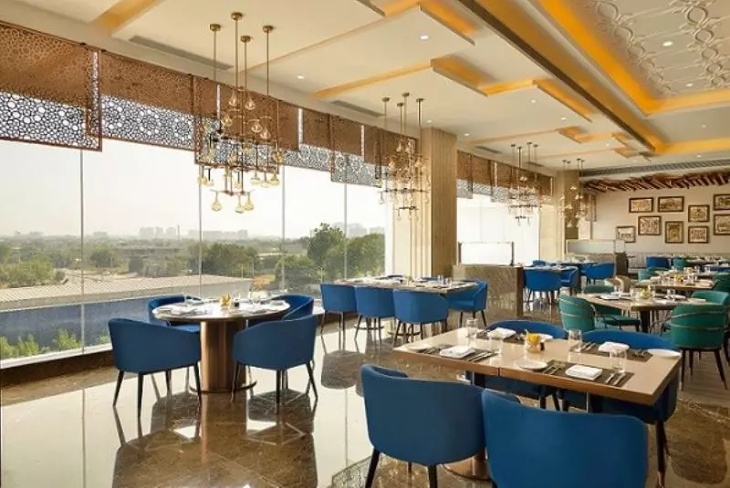 هتل Taj Skyline Ahmedabad
