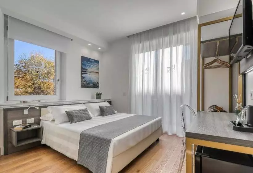 پانسیون Gallery Suite