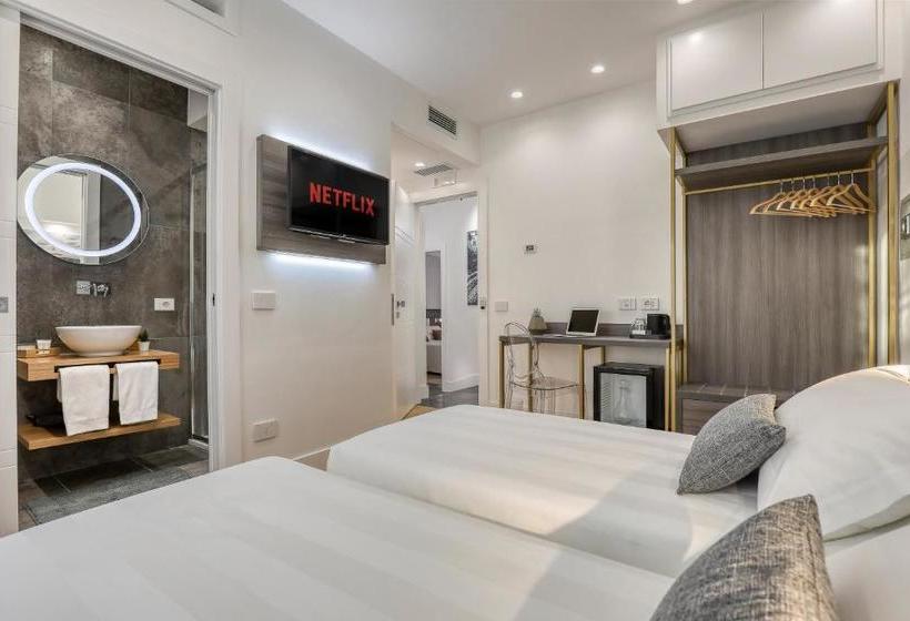 پانسیون Gallery Suite