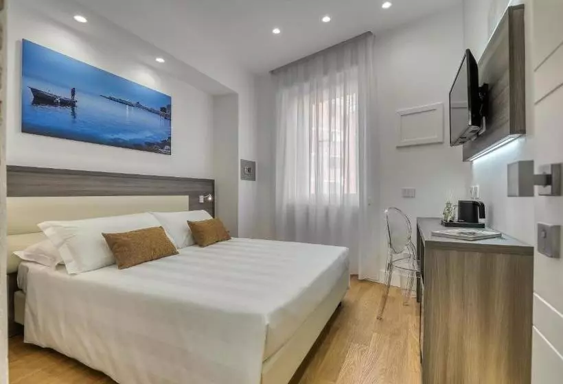 پانسیون Gallery Suite