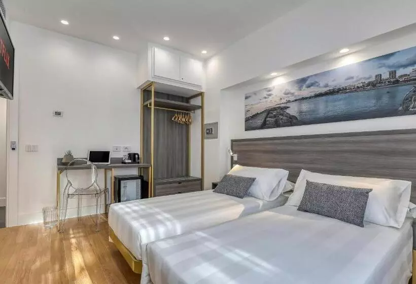 پانسیون Gallery Suite