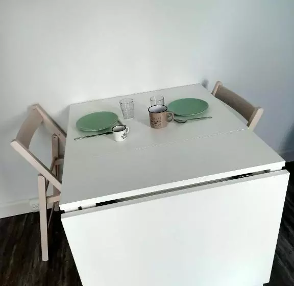 ペンション Studio De Jardin Le Temps D Une Pause Jusqu à 4 Personnes En Face Du Beaujolais   Climatisation Et B