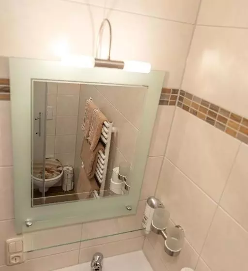 Retkeilymaja Gaststätte Und Pension Zur Einkehr