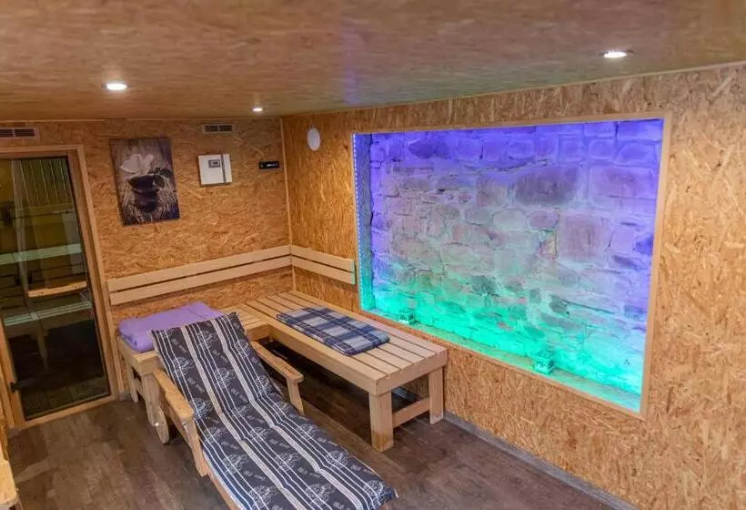 Retkeilymaja Gaststätte Und Pension Zur Einkehr