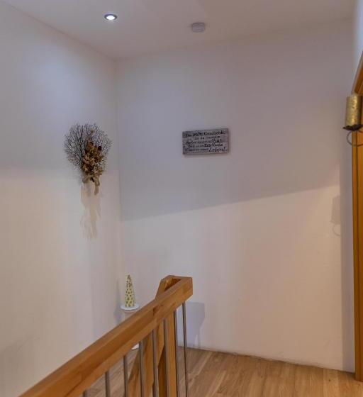 הוסטל Gaststätte Und Pension Zur Einkehr