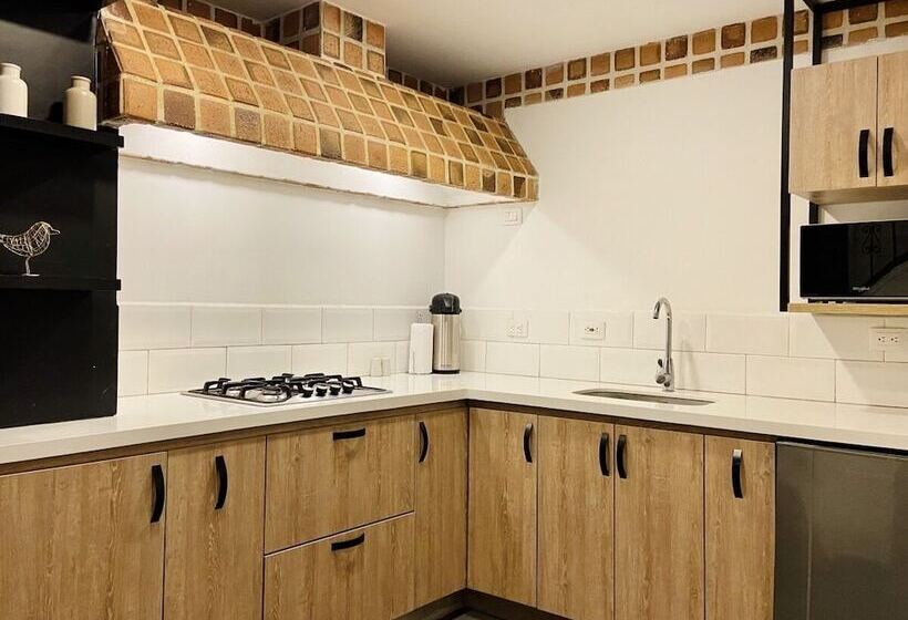 هتل Casa Santafe   Coliving