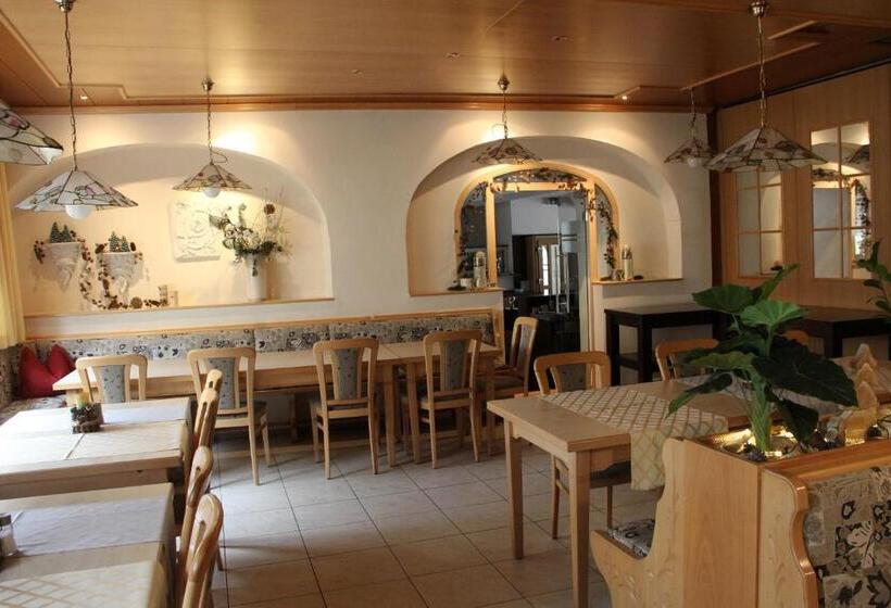 فندق Drei Lilien