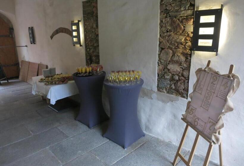 فندق Drei Lilien