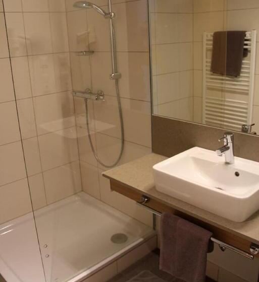 فندق Drei Lilien