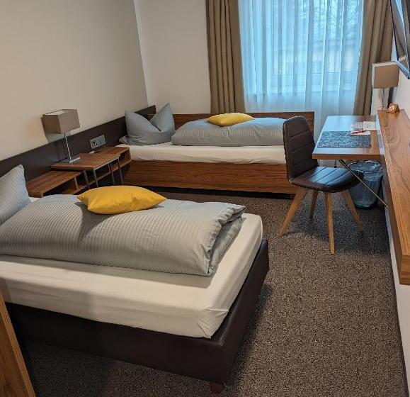 فندق Drei Lilien