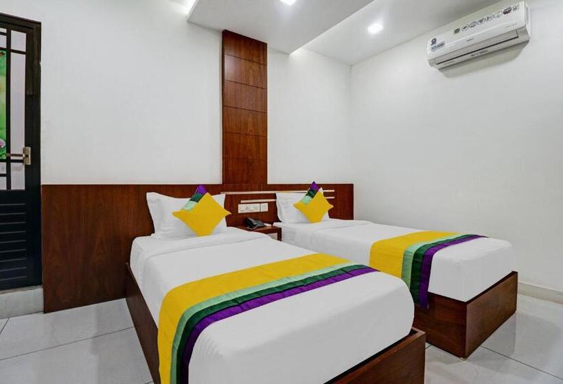 Hotel Fathima Palace