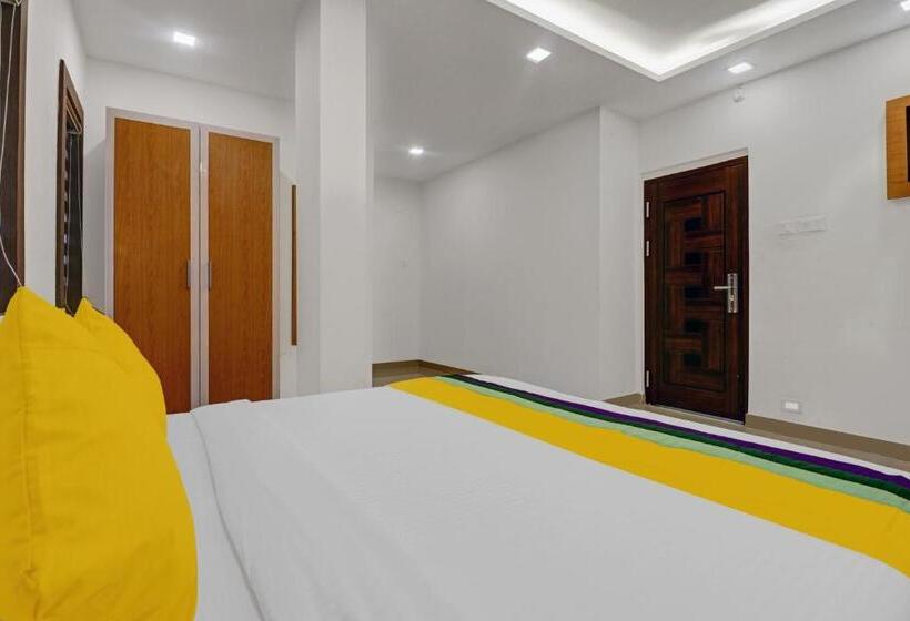 Hotel Fathima Palace