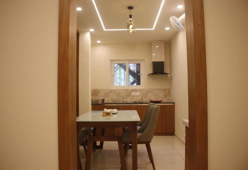 Hotel Fathima Palace