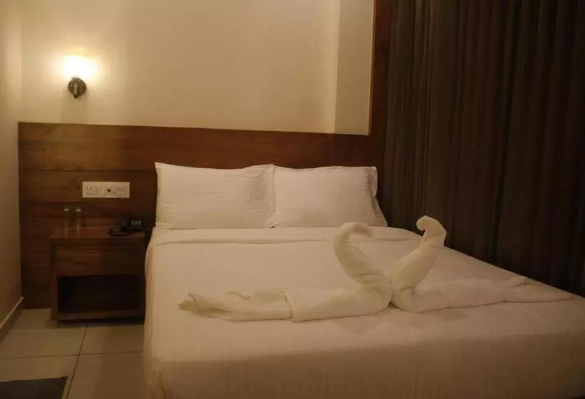 ホテル Fathima Palace