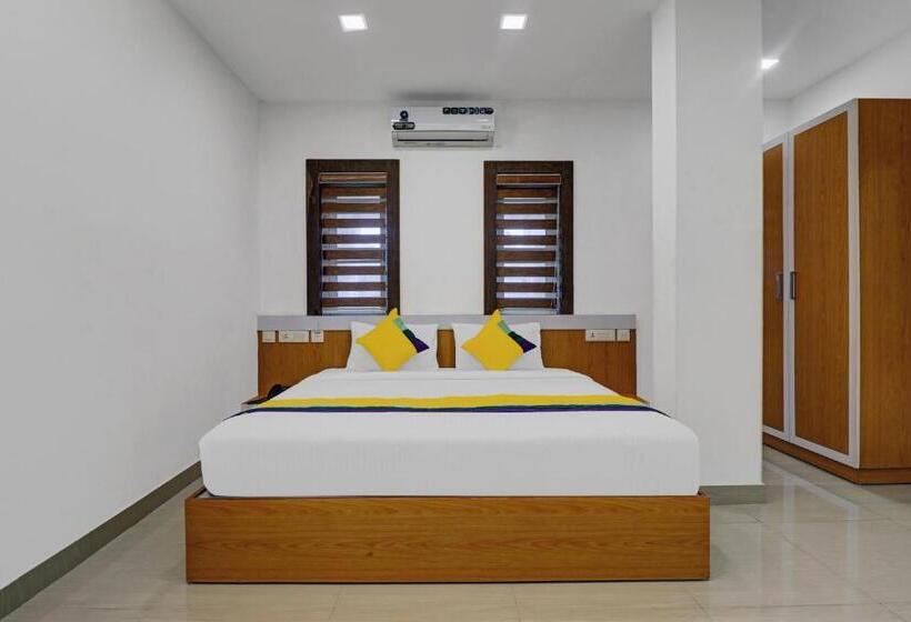 Hotel Fathima Palace